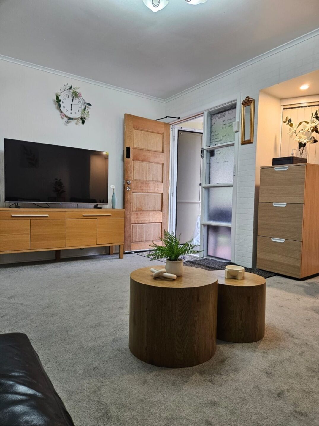 ฝ่ายต้อนรับ