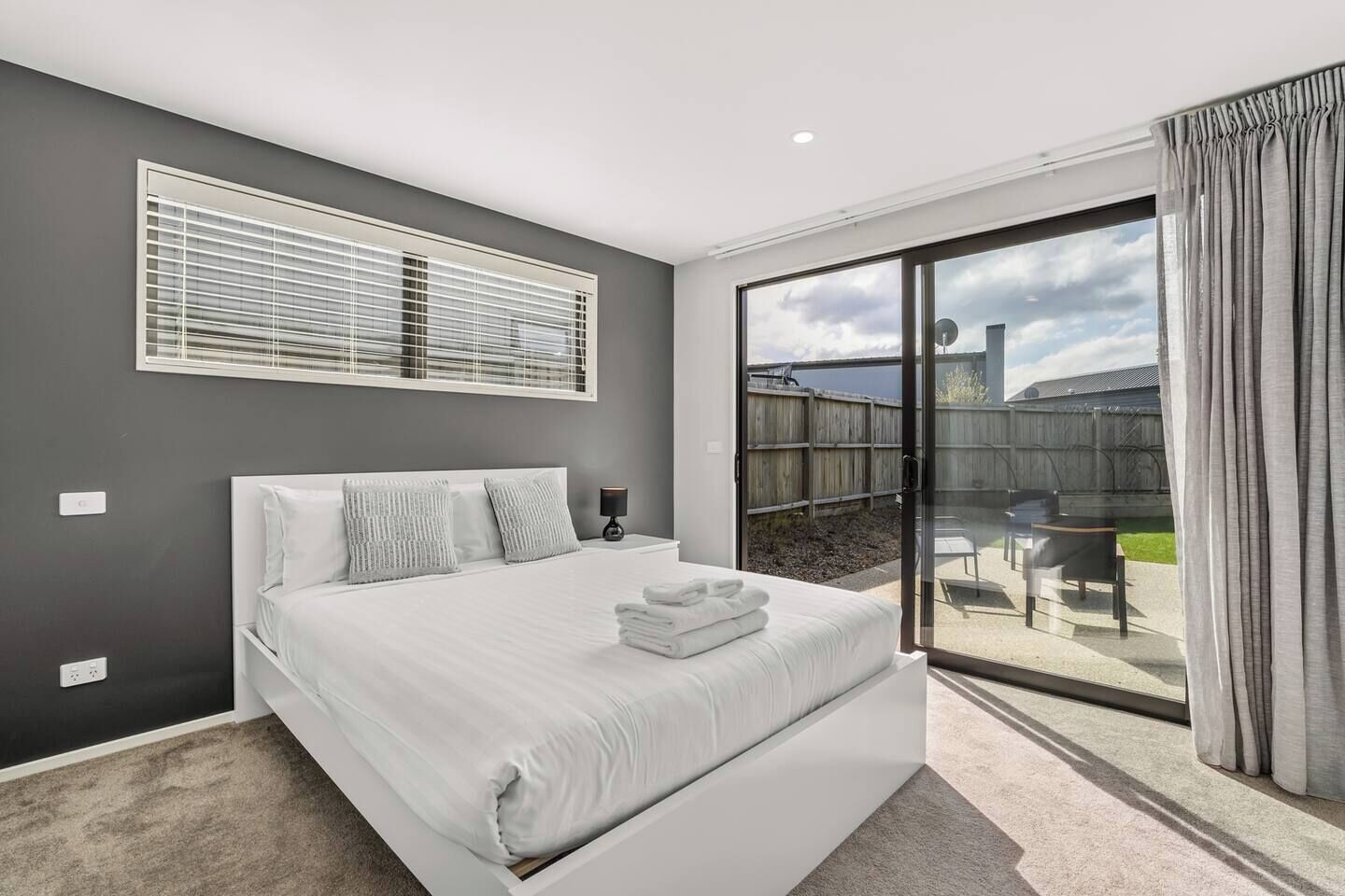 3 bedrooms, travel crib, WiFi, bed sheets