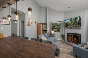 Unclassified image, 3 of 15, button