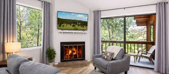 Ski-In Chalet · Walk to Lift · Mountain Views