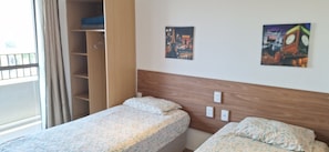 1 habitación, tabla de planchar con plancha, wifi y ropa de cama 