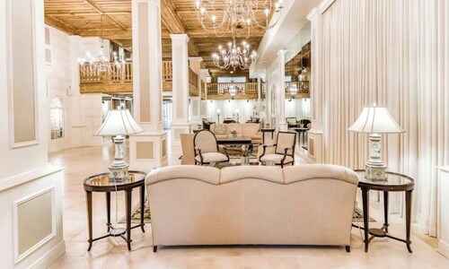 Cozy Condo for 2: Pool and Beach in Palm Beach