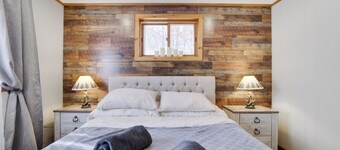 Pocono Barn Style Cabin•Fireplace•PS3•Forest Gazebo•by Camelback,Kalahari & more