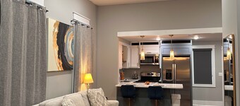 Golden Hour Loft in the Heart of Downtown Florence