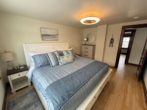 3 bedrooms, iron/ironing board, travel cot, WiFi