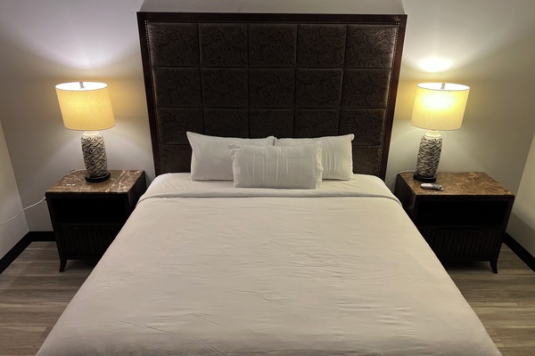 9 camere, ferro/asse da stiro, Wi-Fi