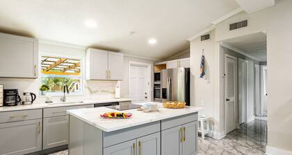 3-bedroom house in amazing Jacksonville with Pool and Jacuzzi