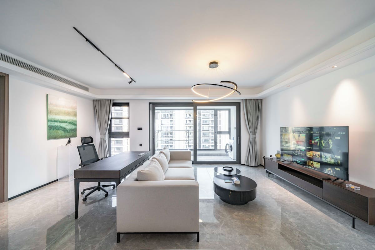 Superior Apartment, 3 Bedrooms, Balcony, City View | Living room