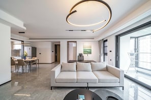 Superior Apartment, 3 Bedrooms, Balcony, City View | Living room
