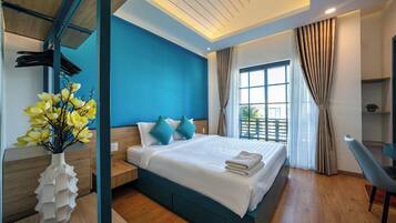 House, Private Pool, Park View | In-room safe, blackout curtains, soundproofing, iron/ironing board