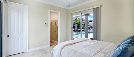 4 bedrooms, bed sheets