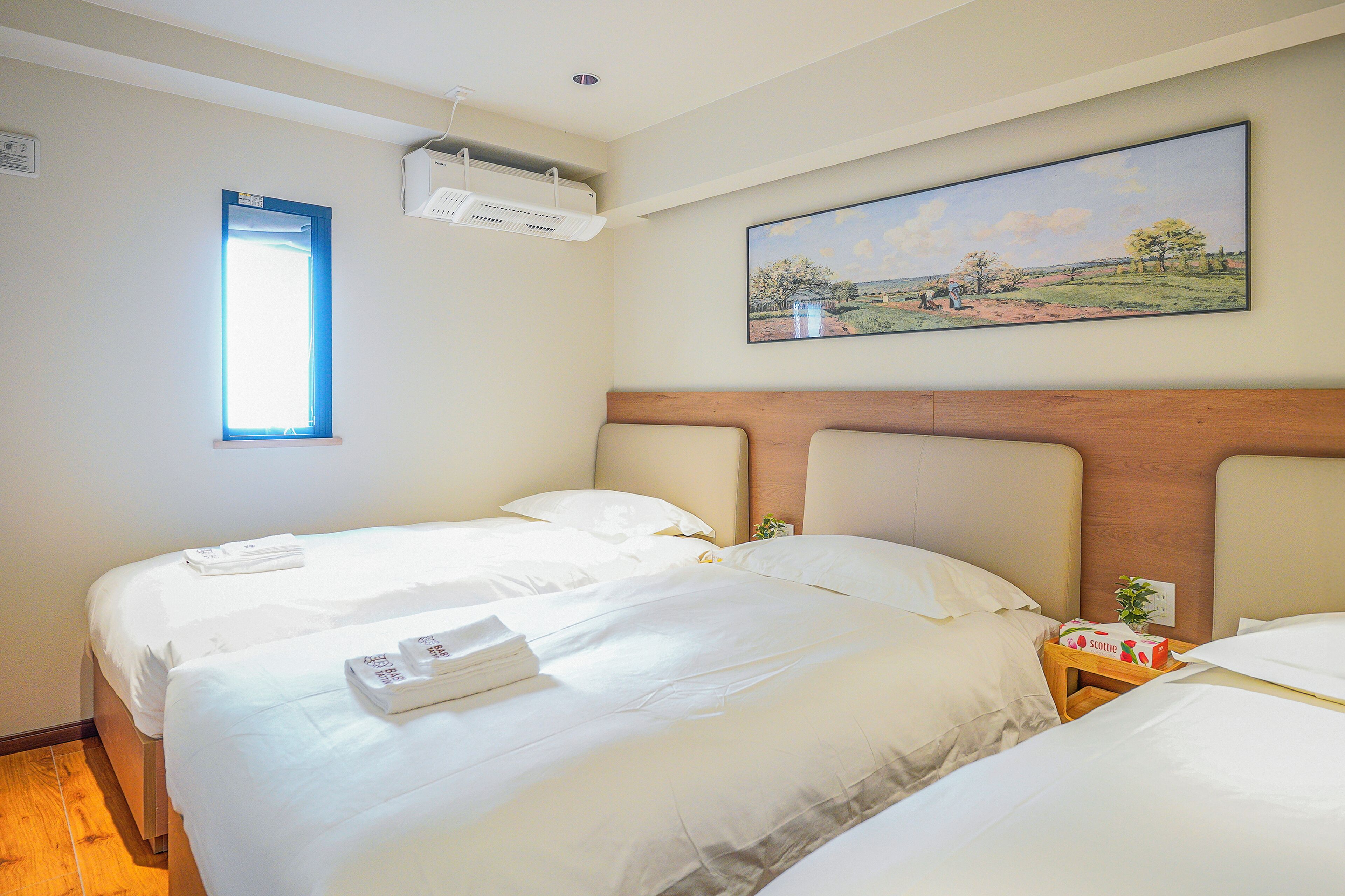 Desk, free WiFi, bed sheets