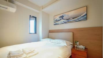 Desk, free WiFi, bed sheets