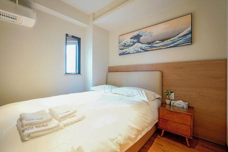 Classic Room | Desk, free WiFi, bed sheets