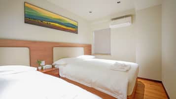 Club Room | Meja, Wi-fi percuma, cadar katil