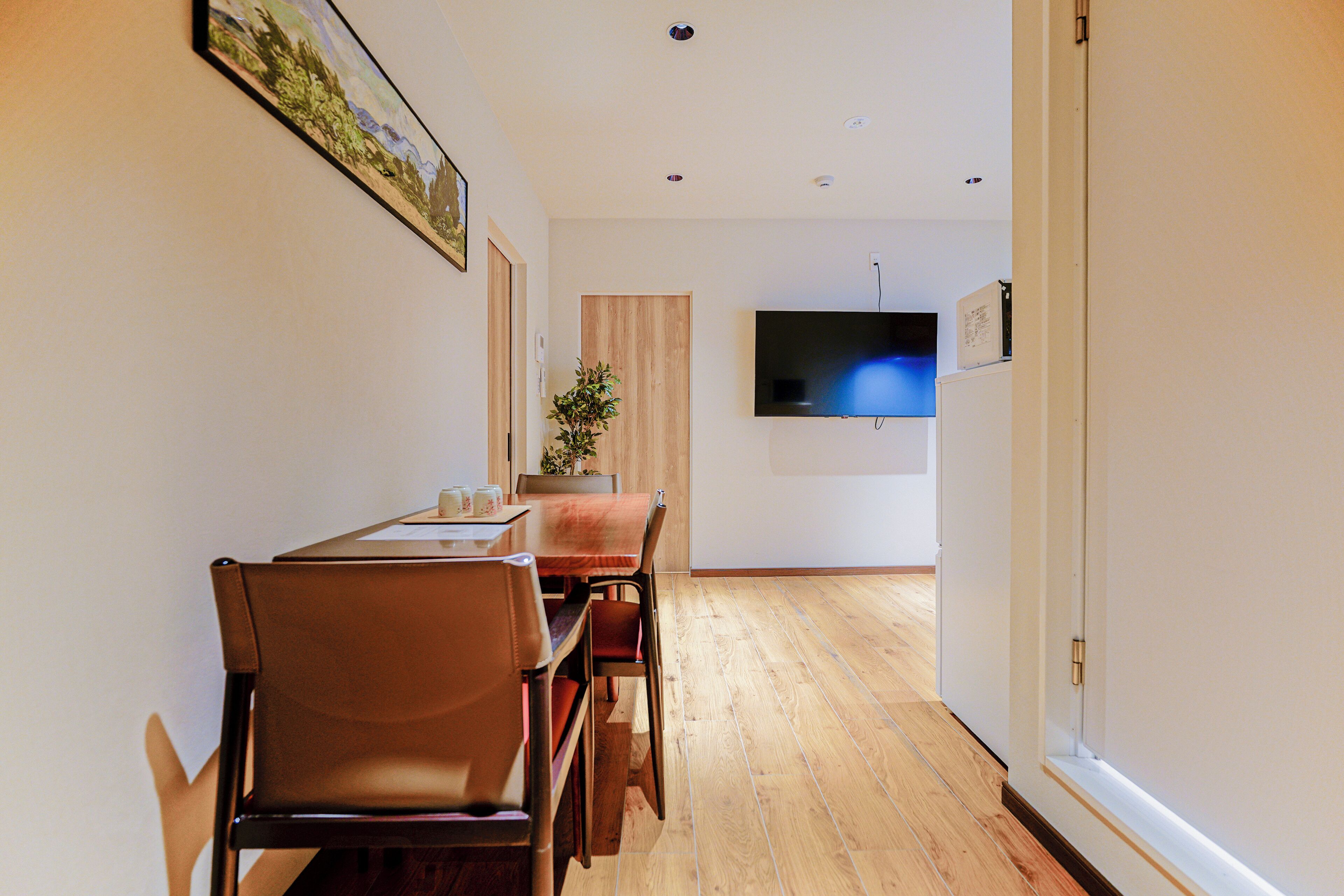 經典四人房, 2 張標準雙人床, 非吸煙房, 私人浴室 | 房內用餐