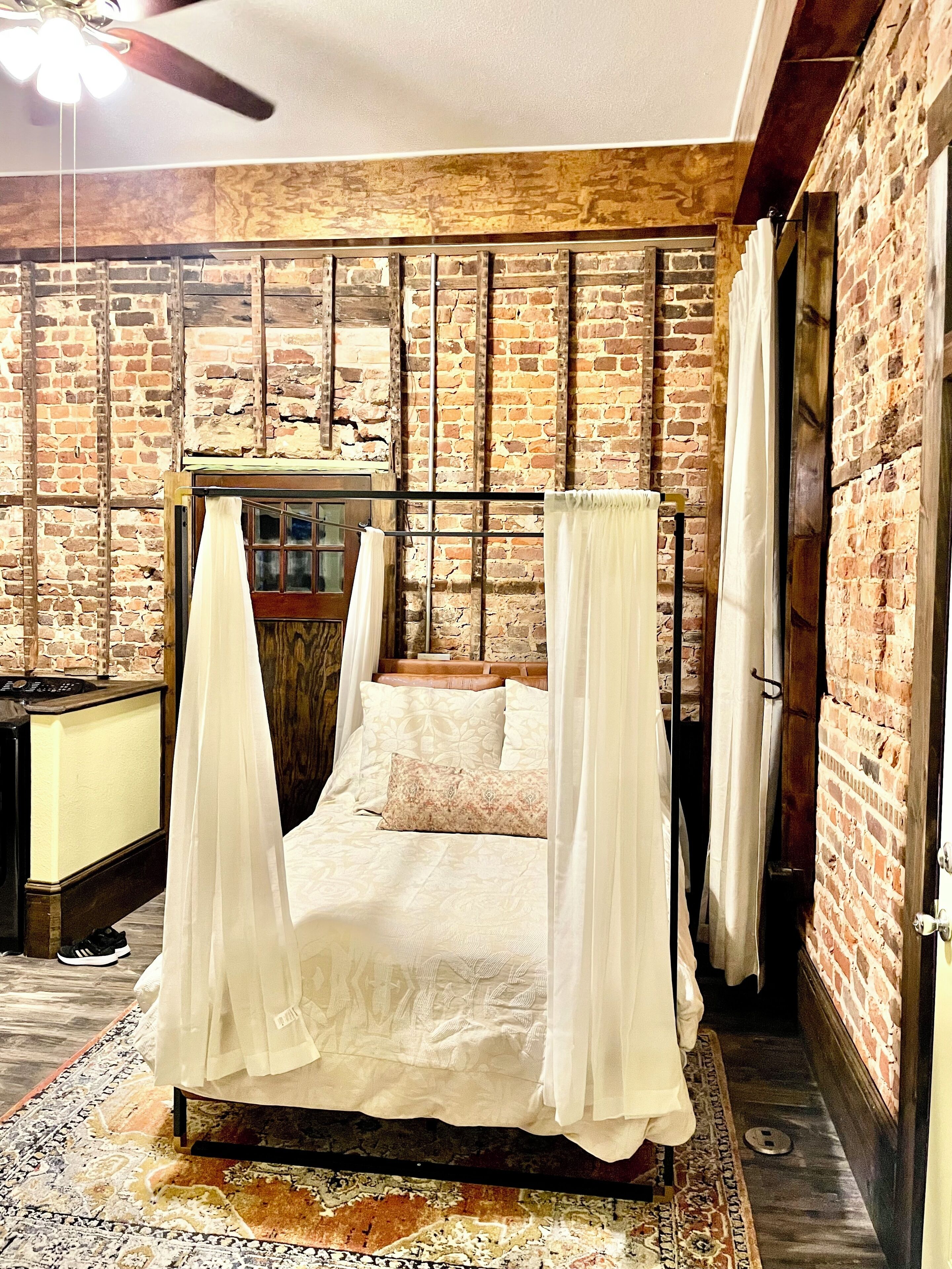 2 bedrooms, WiFi, bed sheets