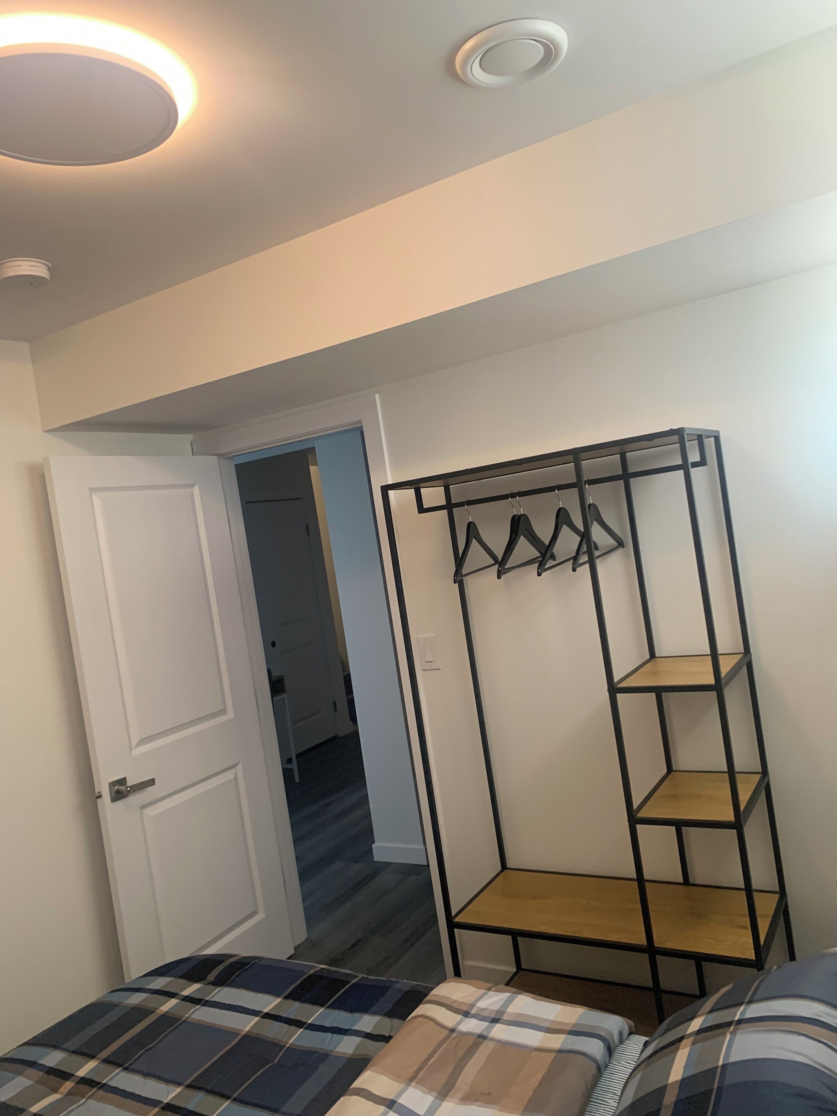 2 makuuhuonetta, silitysrauta/-lauta, Wi-Fi, vuodevaatteet