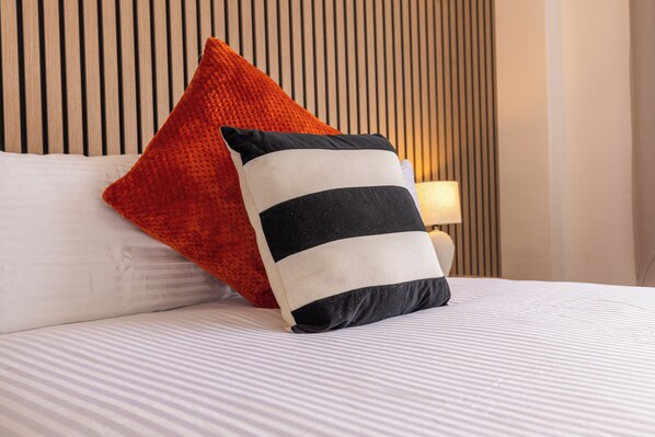 4 Schlafzimmer, Bügeleisen/Bügelbrett, WLAN, Bettwäsche