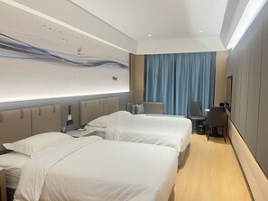 Business Twin Room, City View | Desk, iron/ironing board, free WiFi - shenzhennanyouqiuguoXjiudian (Shenzhen)