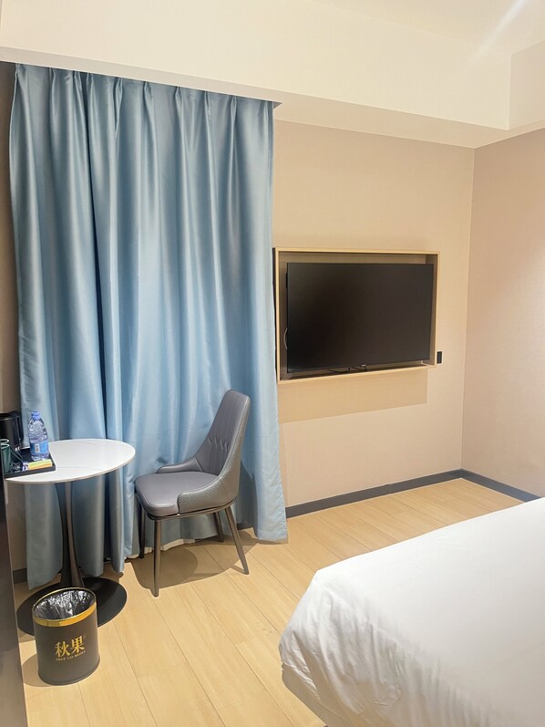 高級雙人房 | 書桌、熨斗/熨衣板、免費無線上網