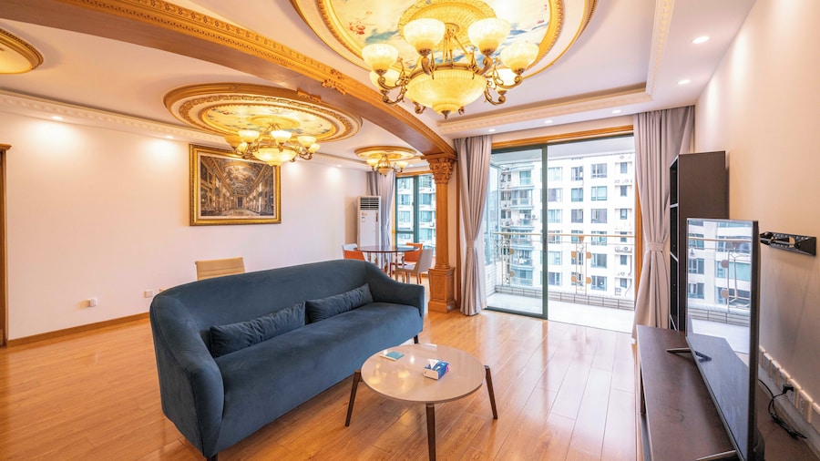 Tyms 徐家汇地铁站豪华 2 居公寓