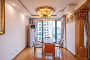 Superior Apartment, 2 Bedrooms, Kitchen, City View | Living room - Tyms Xujiahui Premium 2BR APT Metro (Shanghai)