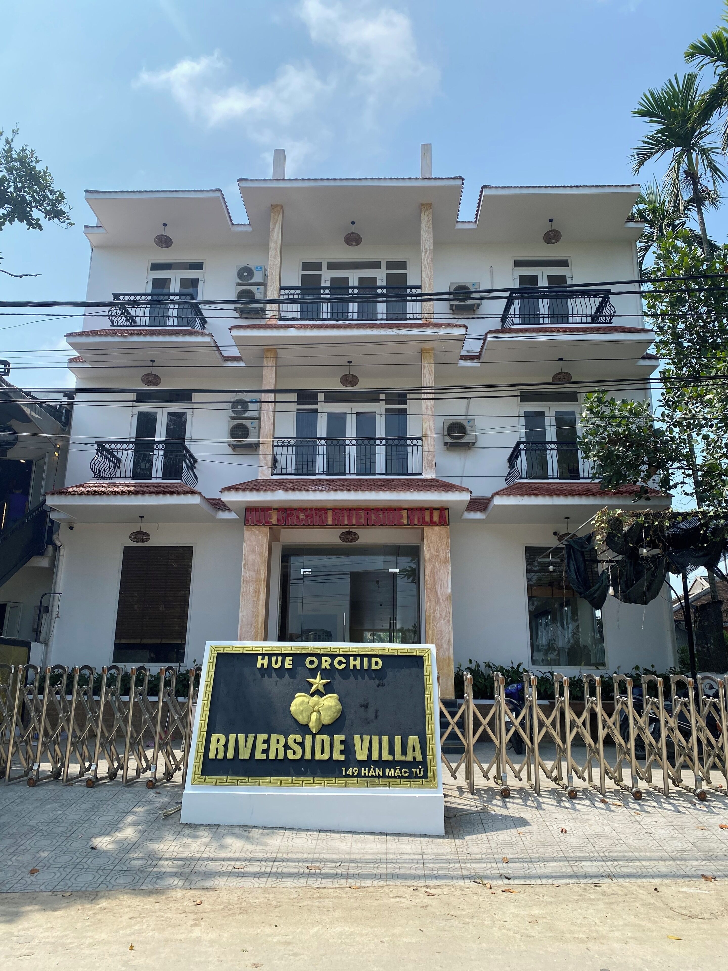 Kiến trúc tòa nhà