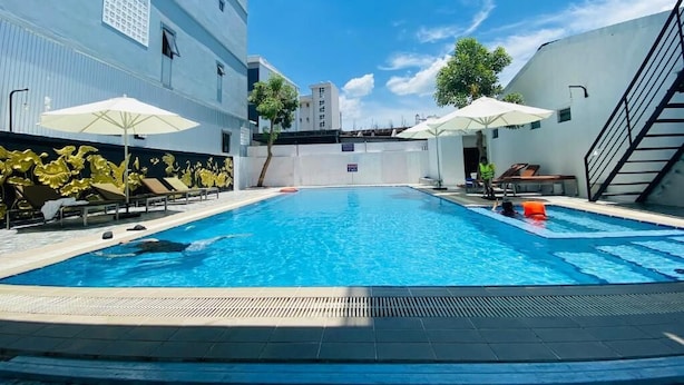 Piscine extérieure