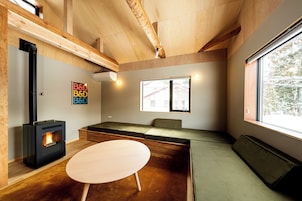 Chalet, Mountain View | Desk, free WiFi