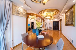 Superior Apartment, 1 Bedroom, Kitchen, City View | Living room