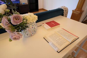 Superior Apartment, 1 Bedroom, Kitchen, City View | Living room