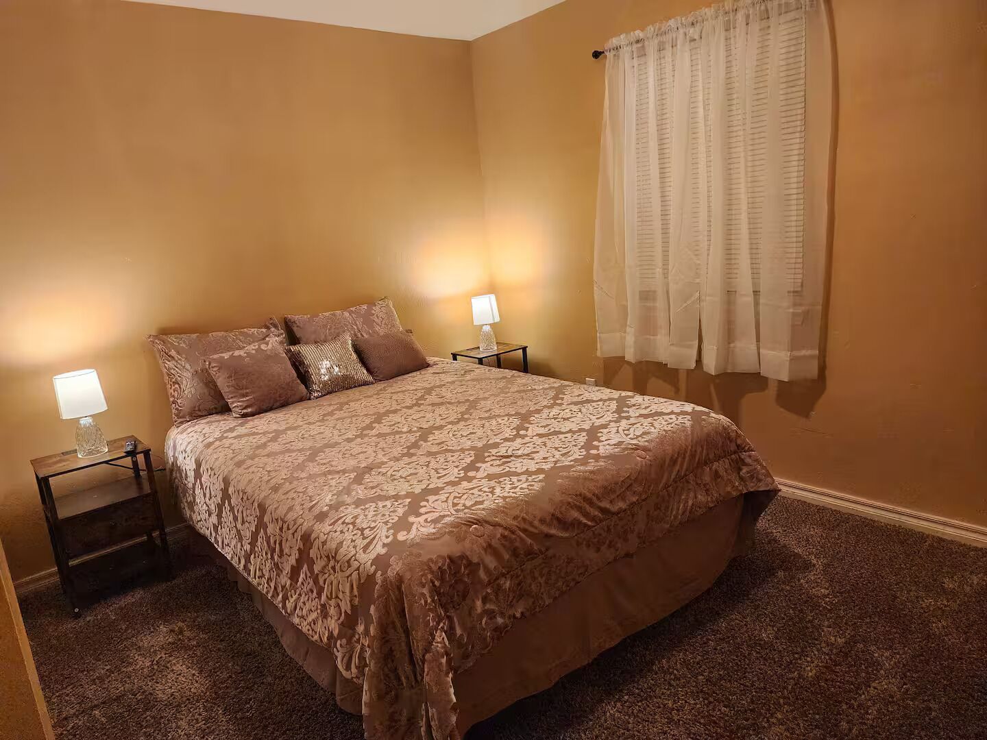 3 sovrum, strykjärn/strykbräda, gratis wi-fi och sängkläder