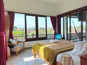 3 chambres, bureau, Wi-Fi gratuit, draps fournis