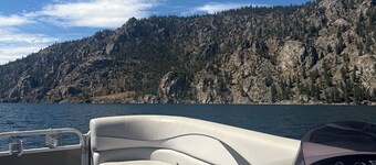 Lakeview Getaway, very close to Marina, Boating, Fishing & Wildlife Paradise!