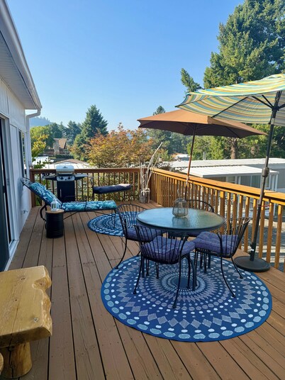 Lakeview Getaway, very close to Marina, Boating, Fishing & Wildlife Paradise!