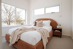 Room - The Bennett Loft, a modern Launceston hideaway (South Launceston)