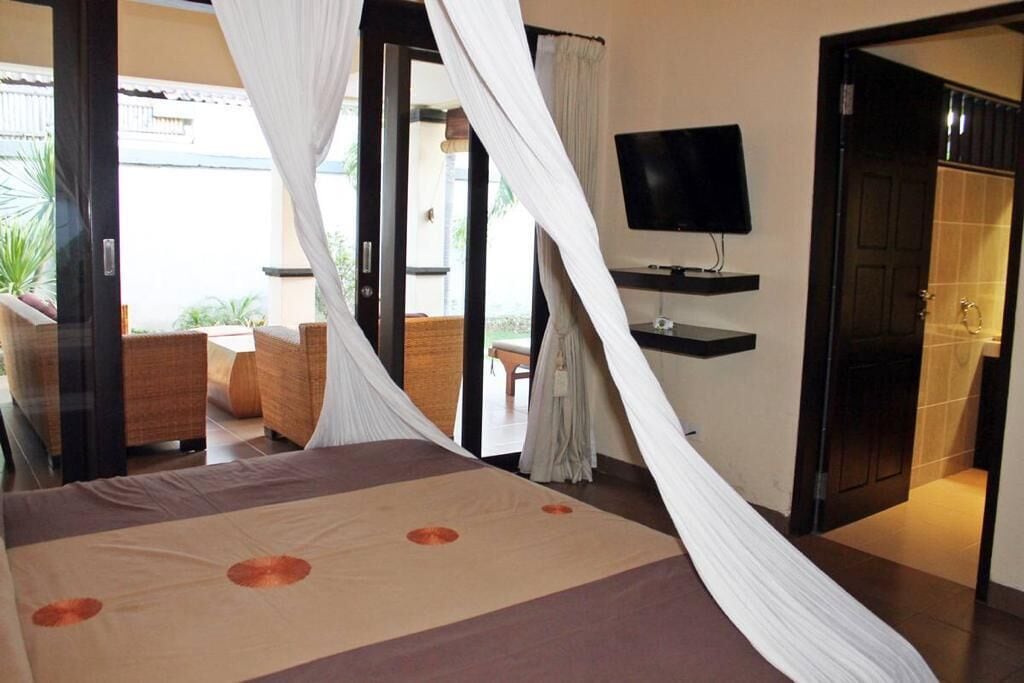 Schreibtisch, kostenloses WLAN