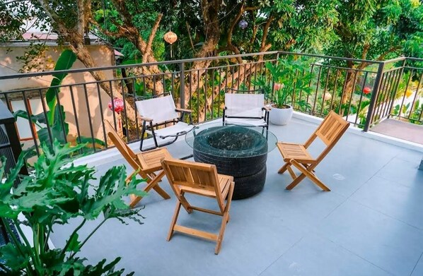 Family Quadruple Room, Garden View | Laptop workspace, free WiFi