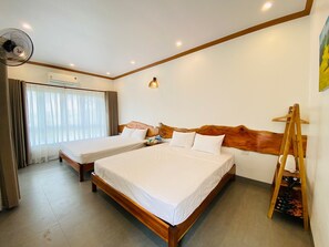 Laptop workspace, soundproofing, free WiFi - Lala Boutique Villas Ninh Bình (Gia Vien)