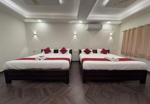 Family Studio | Free WiFi, bed sheets