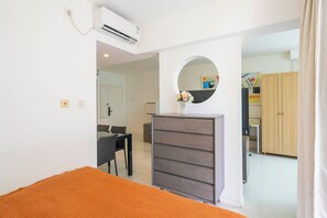 Apartment, 1 Bedroom, Kitchen, City View | Free WiFi
