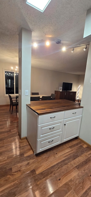 Dining - Downtown Chanhassen Townhome - 3 bedrooms (Chanhassen)