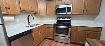 Downtown Chanhassen Townhome - 3 bedrooms