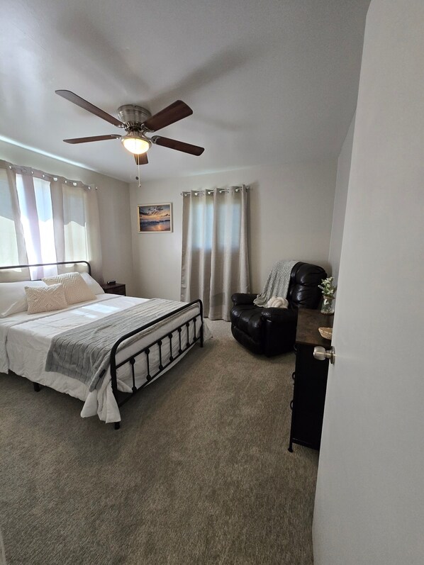 2 bedrooms, WiFi, bed sheets