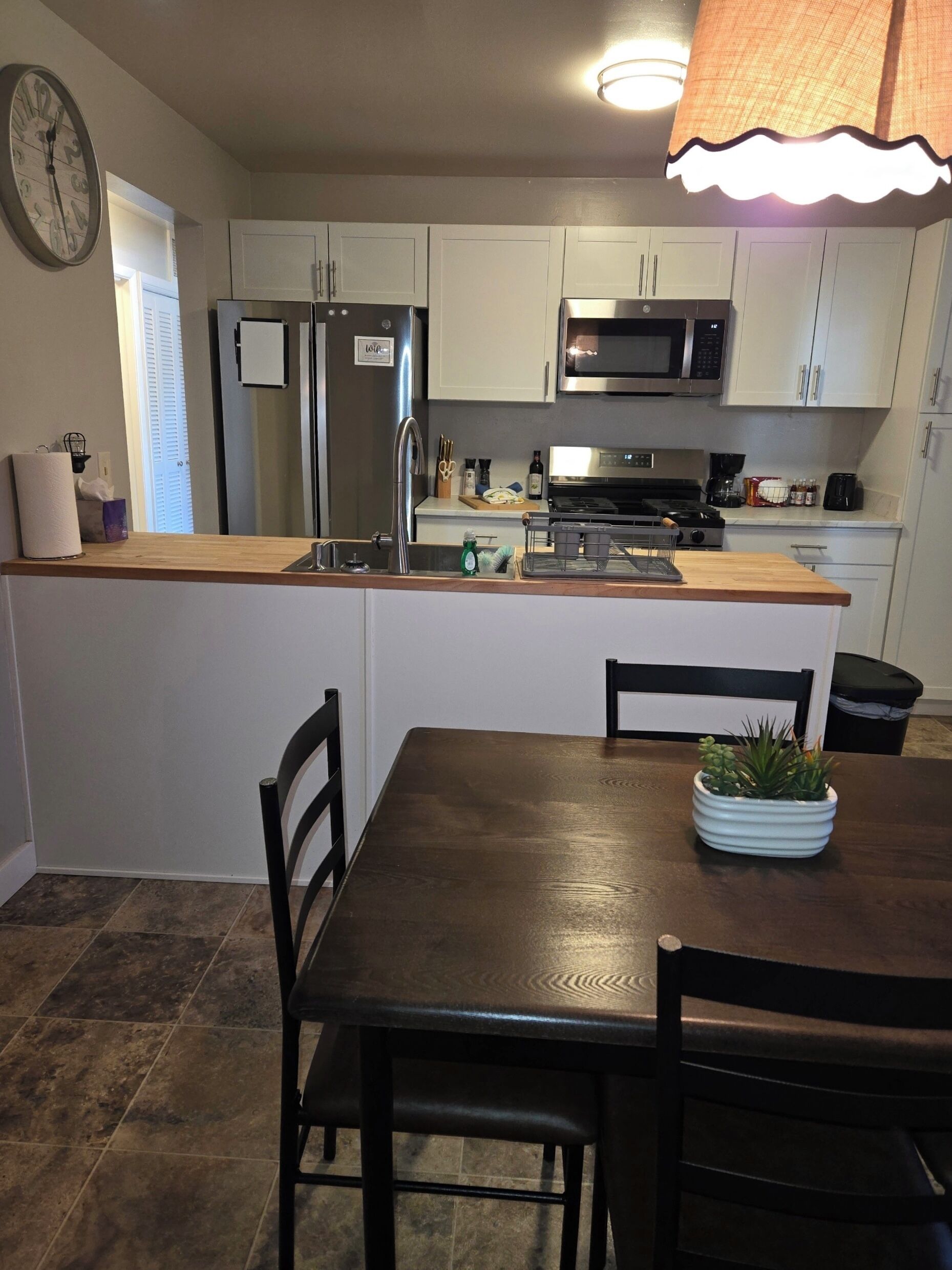 Mikrowelle, Ofen, Herdplatte, Geschirrspüler