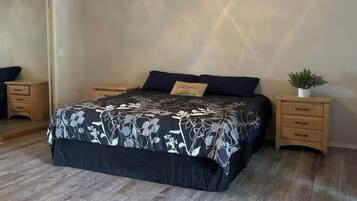 4 bedrooms, WiFi, bed sheets