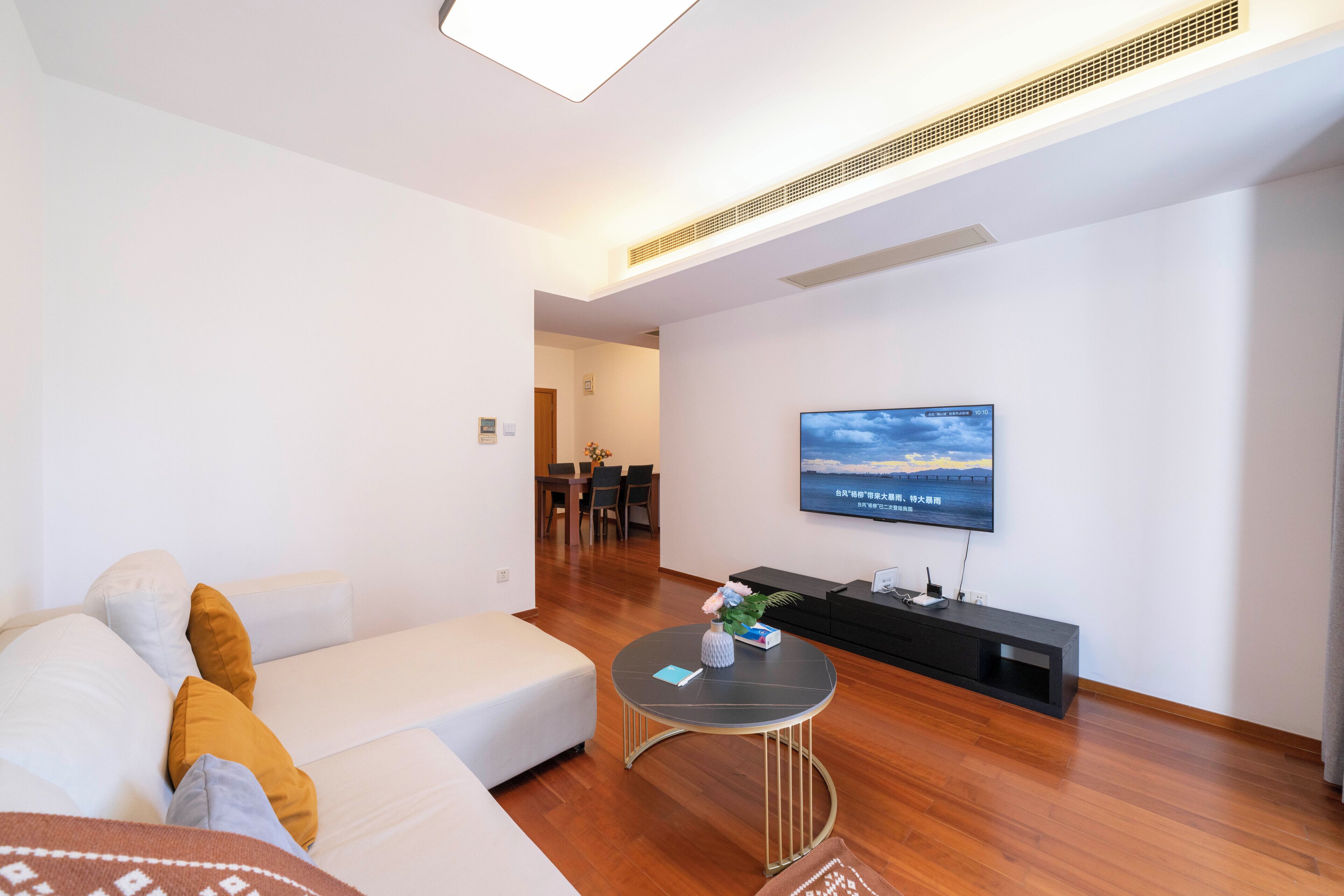 Smart TV 55 pulgadas con canales de televisión por cable