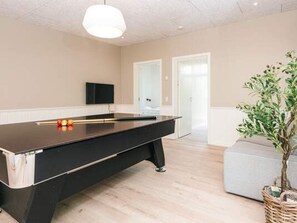 House | Games room