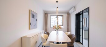 Tyms Spacious 3BR 2BA APT  Laishi Di